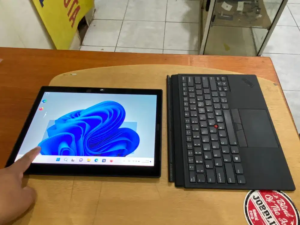 Lenovo ThinkPad X1 Tablet Core i7gen8 Ram 8GB SSD 255GB Touchcren 2in1