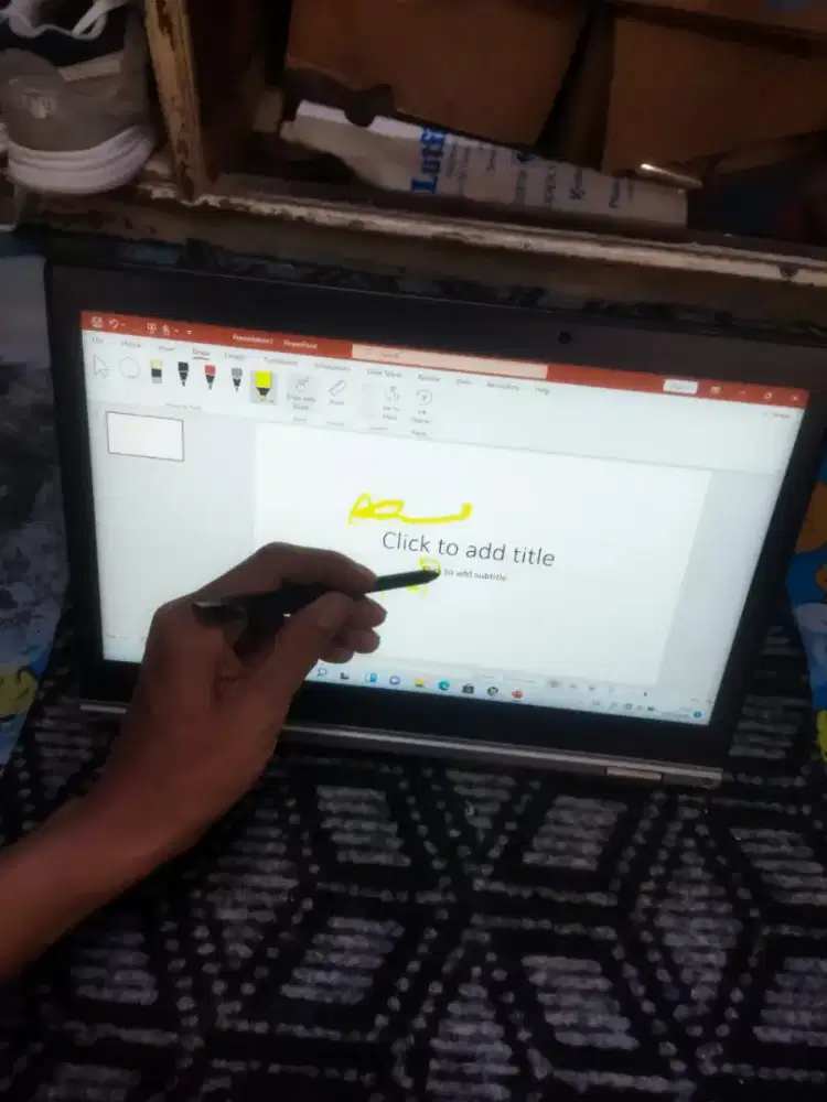 Bismillah 
Lenovo Thinkpad Yoga L390
Intel Core i5-8250U
Ram 8gb