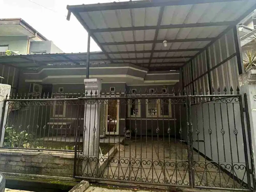 DISEWAKAN RUMAH SUPER STRATEGIS DI PUSAT KOTA BOGOR DI KOMPLEK BOGOR BARU, BOGOR TENGAH, KOTA BOGOR