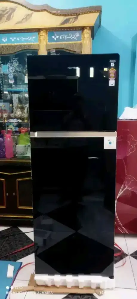 Kulkas 2 pintu Polytron prw 29mnx belleza