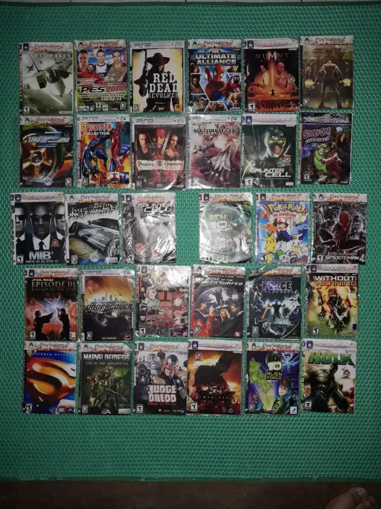 32 buah Kaset PS2