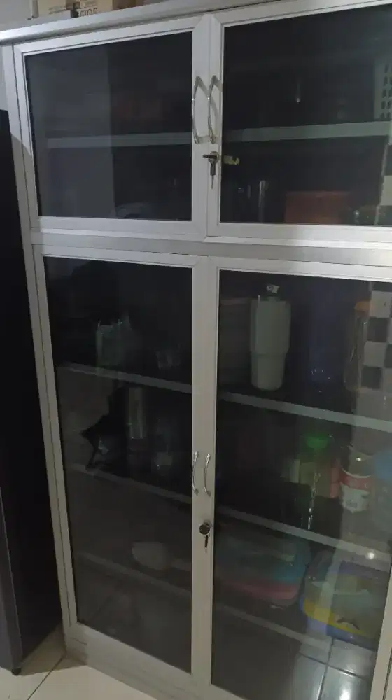Dijual Rak / Lemari Kaca