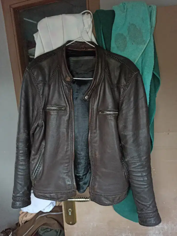 Jaket kulit sulam asli