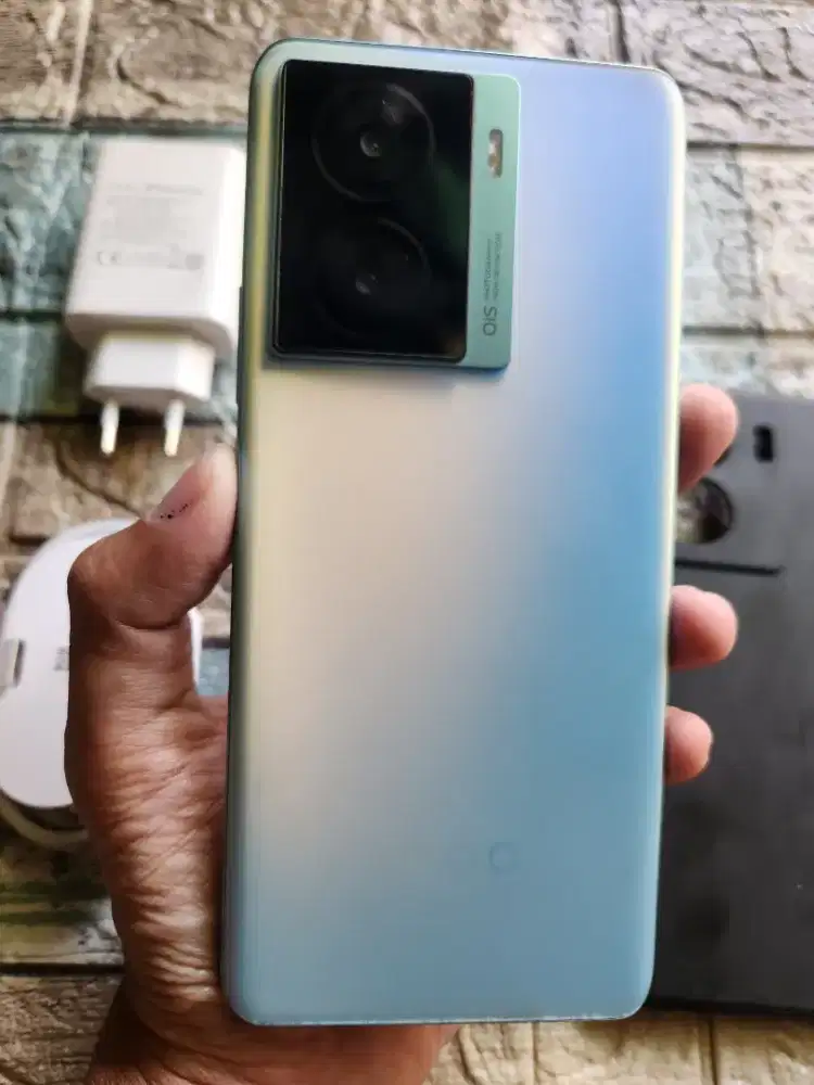 iQOO Z7 5G (Ram 12/256. Snap 782G) Nominus