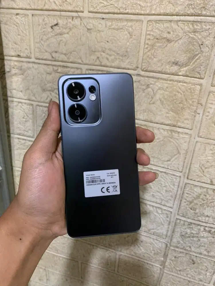Oppo reno 13f 4G