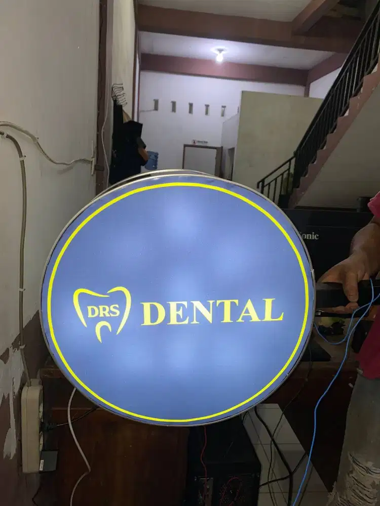 NEON BOX SPANDUK D50