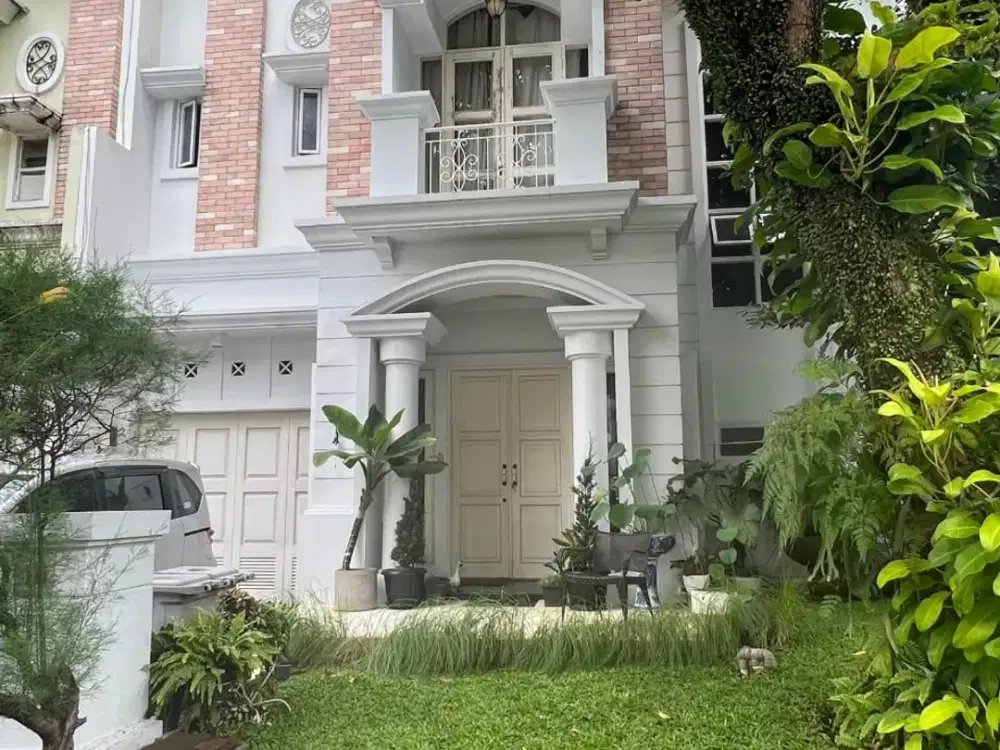Jual Rumah cantik rapi Cluster Alexandrite dekat mall SMS Gading Serpong