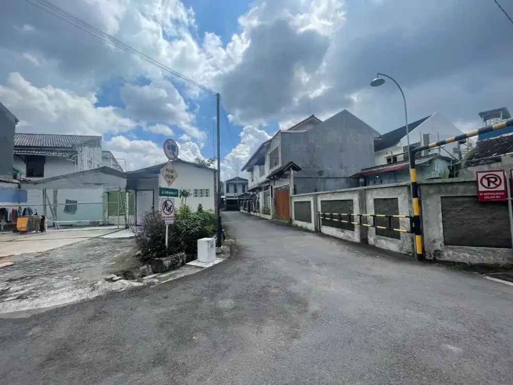 Dijual tanah dekat pusat bisnis Jl. Kaliurang 7.5 yogyakarta,  Lingkungan dalam perumahan dan kost ekslusif, Dekat Sekolah AL Azhar