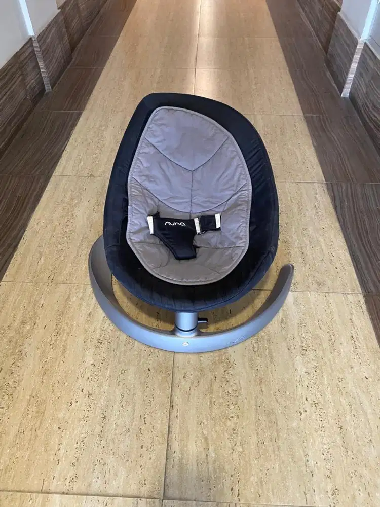 Nuna Leaf Curve bouncer