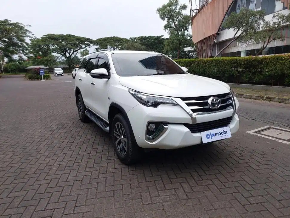 TDP 21JT Toyota Fortuner 2.7 4x2 SRZ Bensin-AT Putih 2020