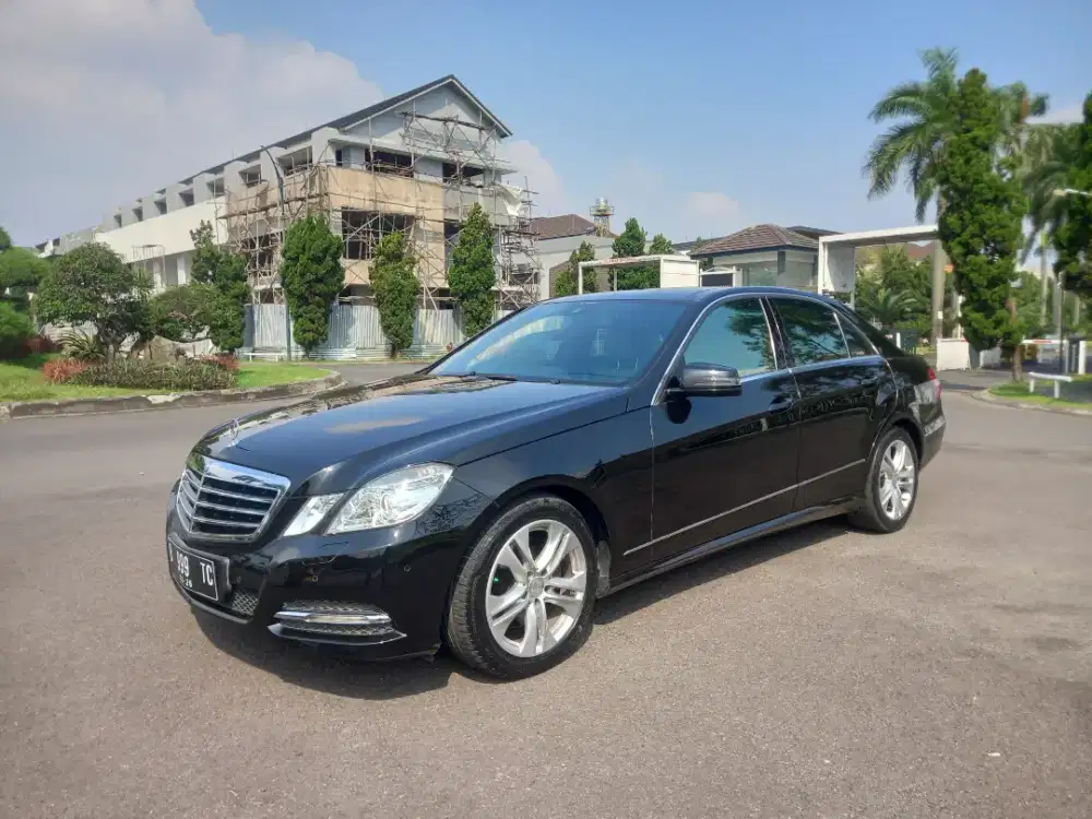 Mercedes Benz E 300 Avangard AT