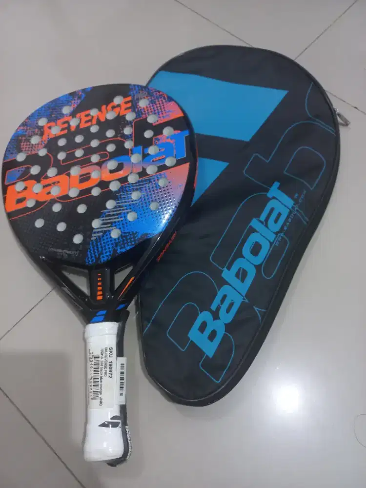 Raket padel baru merek bobolat