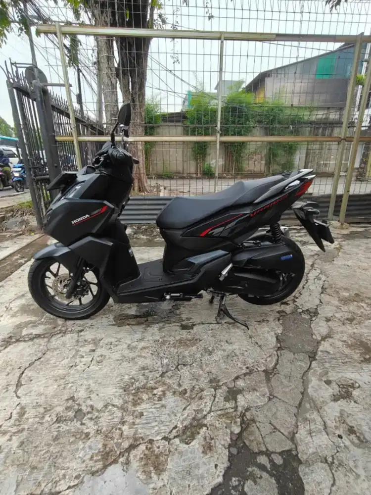 Vario 160 cbs 2025 dp 1jt km 4rb fxs ooa