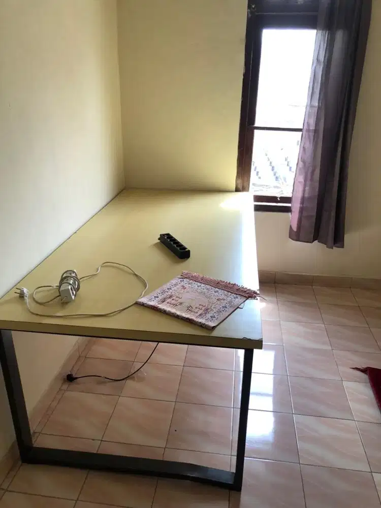 Meja Meeting Kantor 2x1 meter rangka holo kayu tebal lapis HPL kokoh