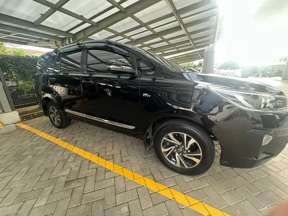 Toyota Innova Roborn V / AT 2021