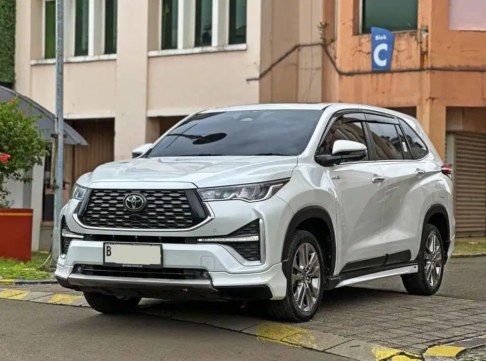 2022 Toyota Innova Zenix 2.0 Q Hybrid Modelista CVT TSS Putih KM 30rb