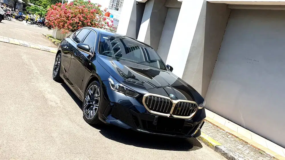 [ GARANSI 5TH ] BMW i5 i 5 eDrive 40 M Sport G60 2024/2025