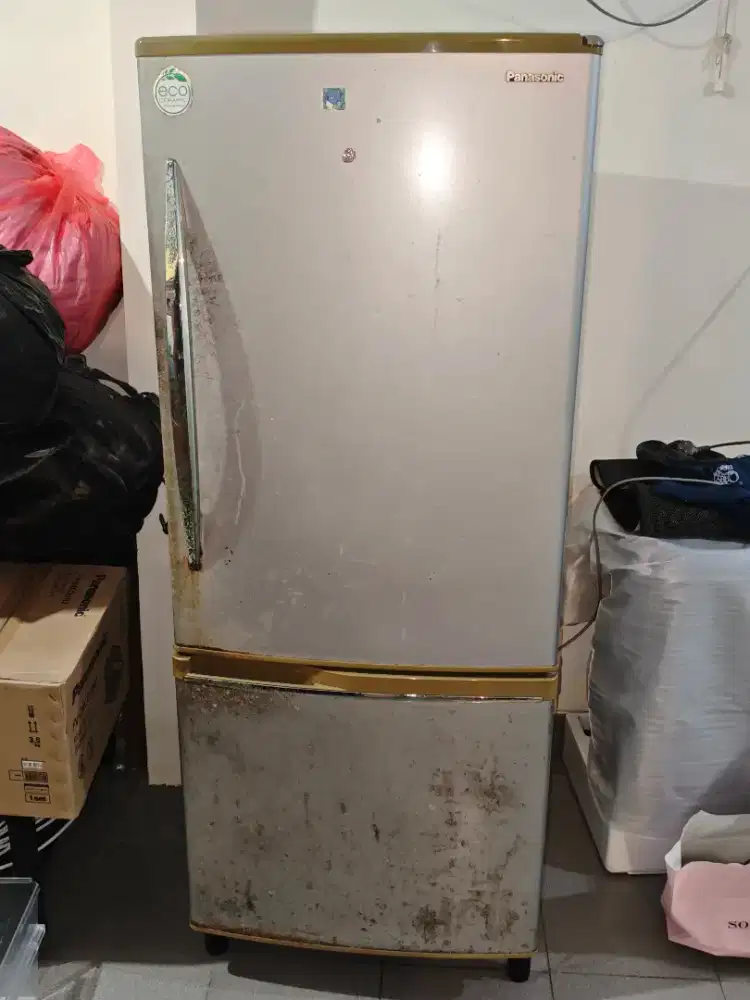 Kulkas Panasonic 2 Pintu
