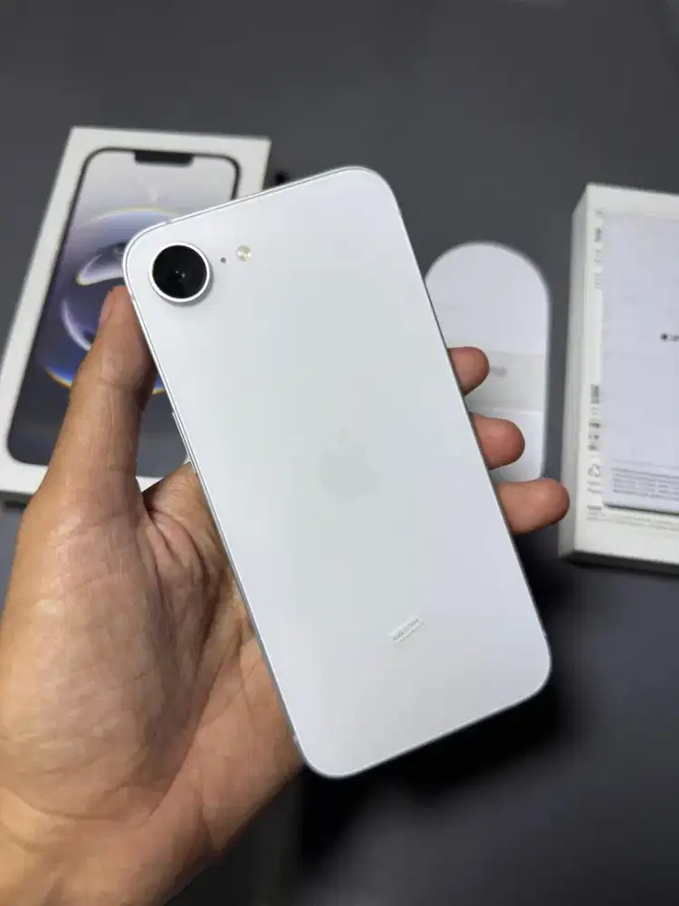 iPhone 16E 128Gb iBox Garansi Aktif Juli 2026