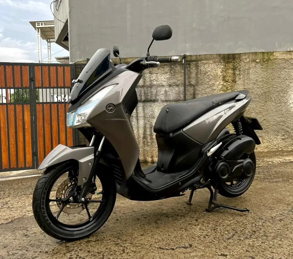 FORSALE Muluss Yamah LEXI VVA 125 Th.2018 (Pajak Off 12/2022)