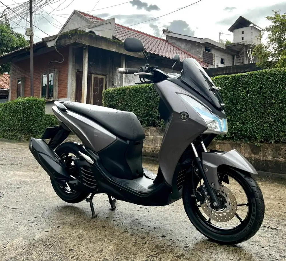 FORESALE MULUSS Yamaha LEXI VVA 125 Th.2019 (Pajak Hidup 12/2022)