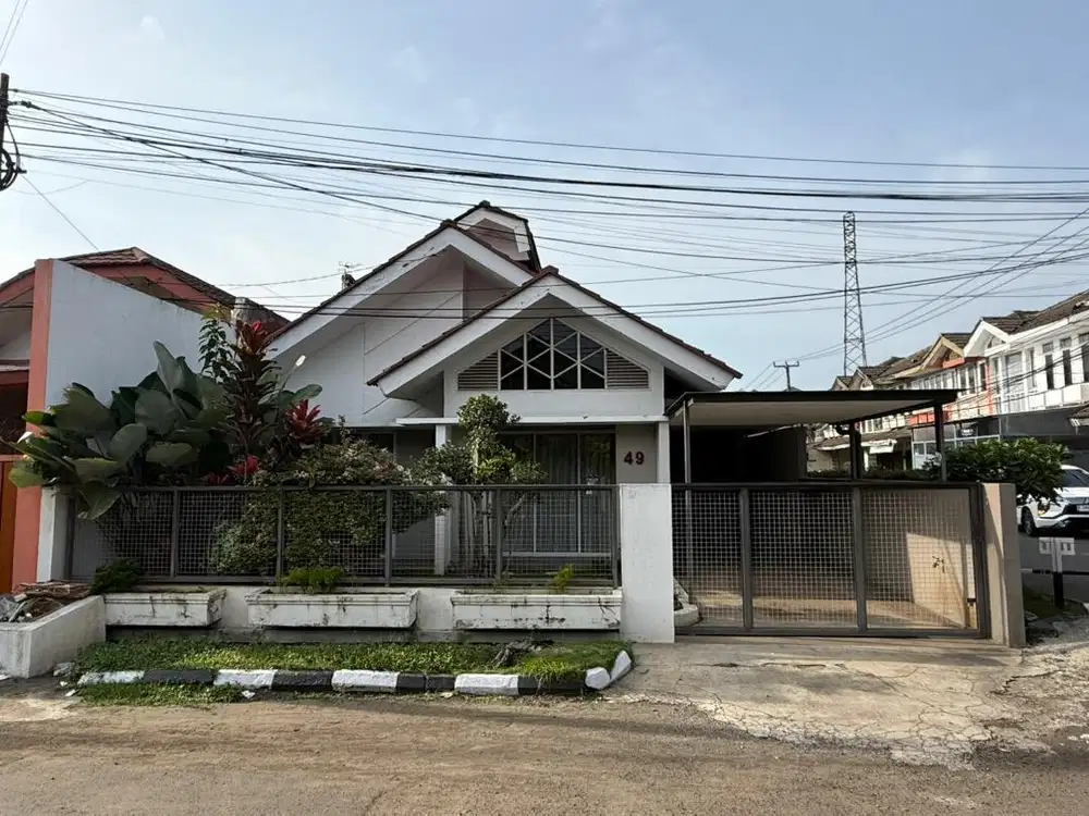 di jual Rumah 2 lantai lokasi di sanggar hurip kota bandung