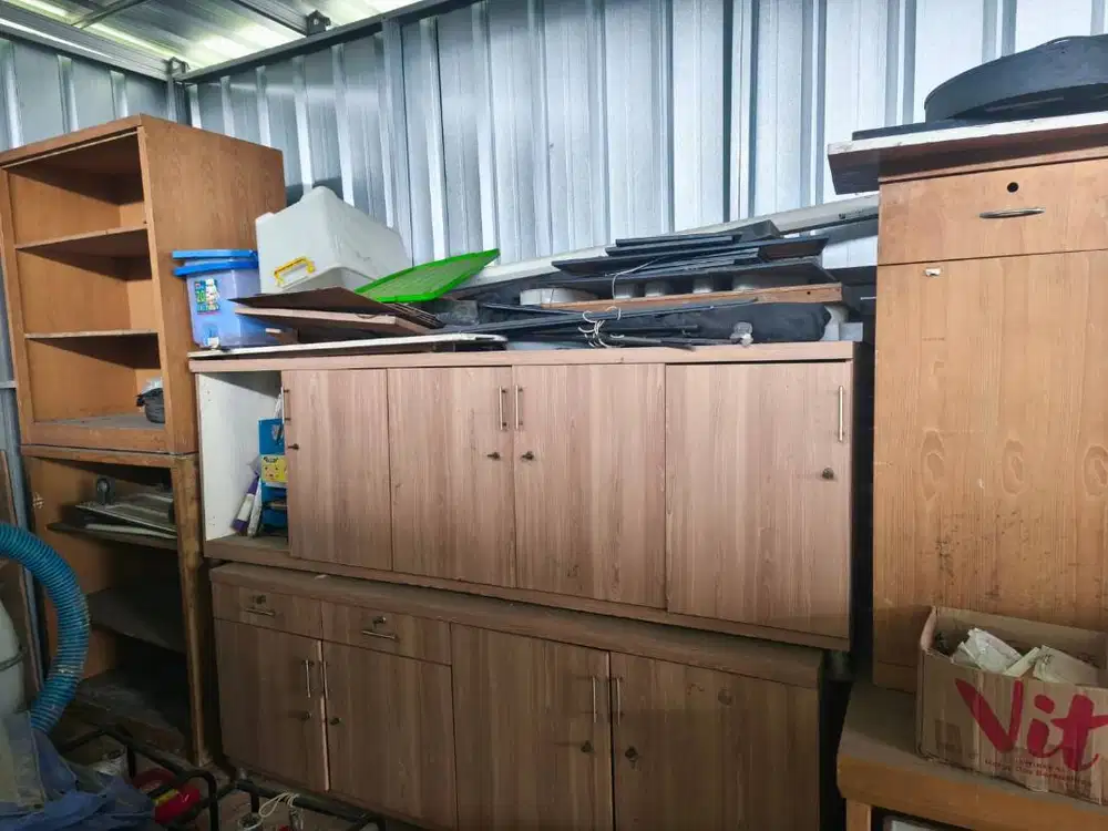 Booth dan Furniture + Peralatan ex - usaha kopi di mall