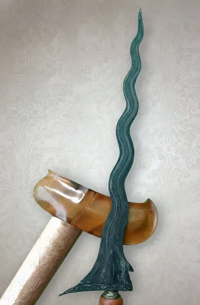 KERIS CARITO GENENGAN