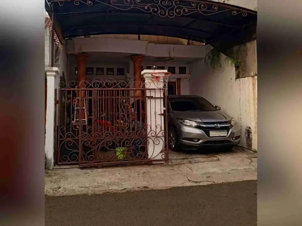 Dijual Rumah 1 ½ Lantai Dalam Komplek di Kedoya Selatan, Jakarta Barat