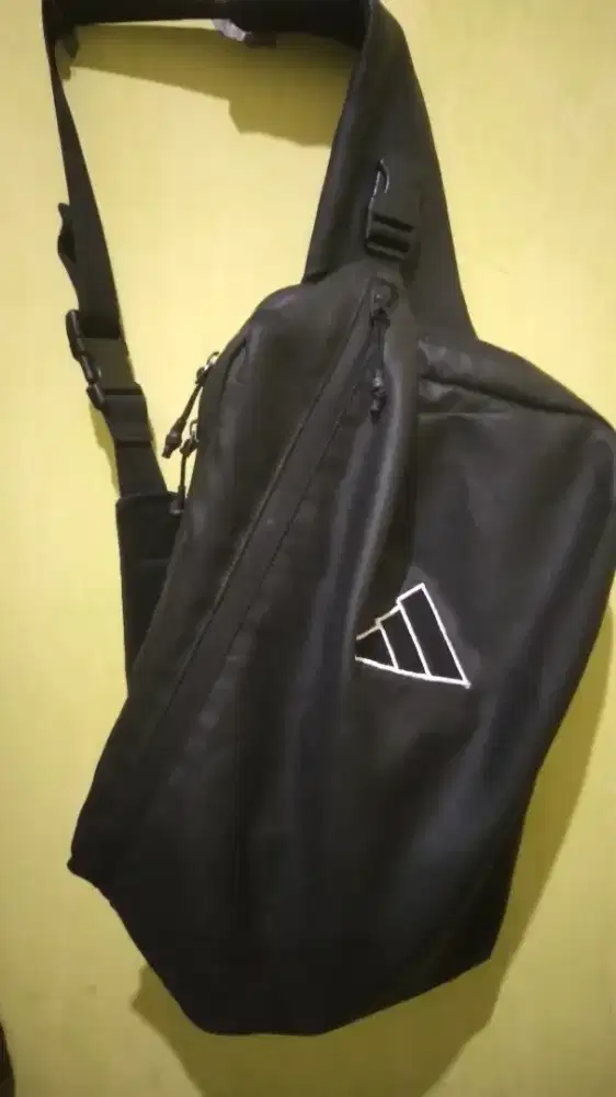 Slempang Adidas 4cmet