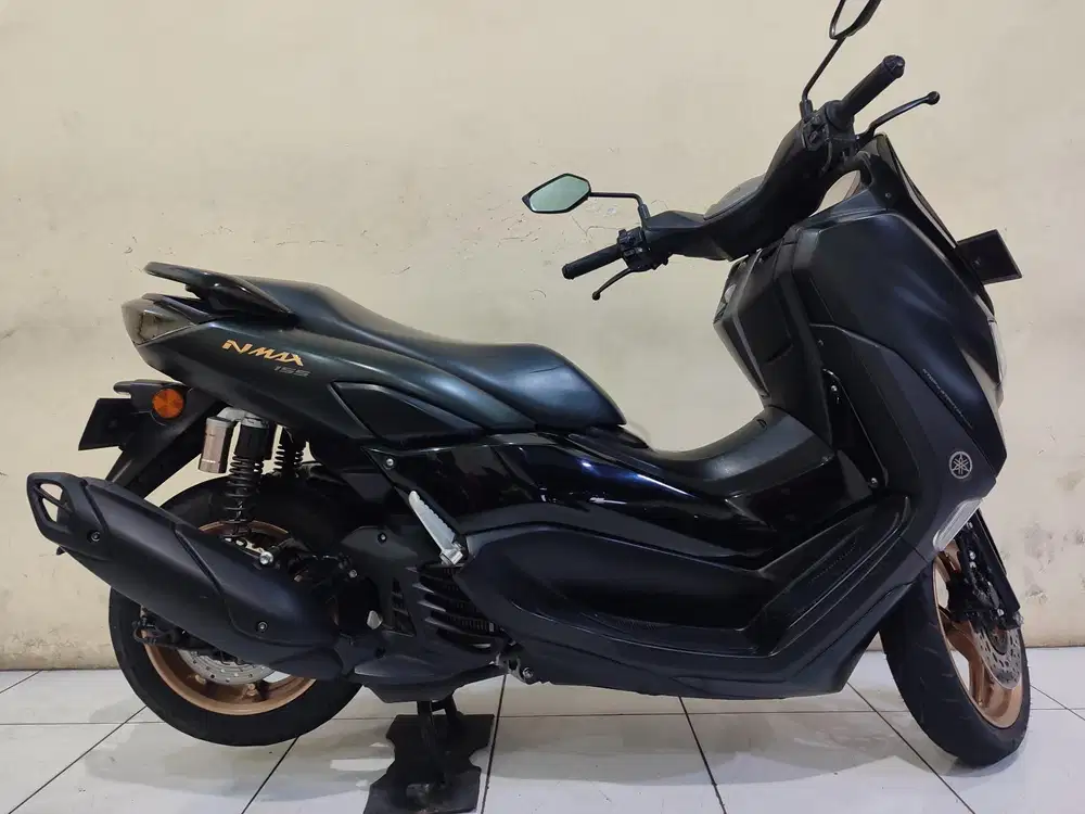 Nmax 155 VVA 2021 CONNECTED istimewa mulus terawat siap pakai...