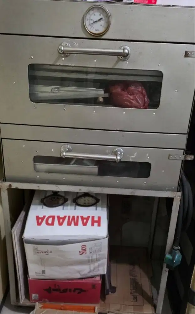 Oven bekas pakai
