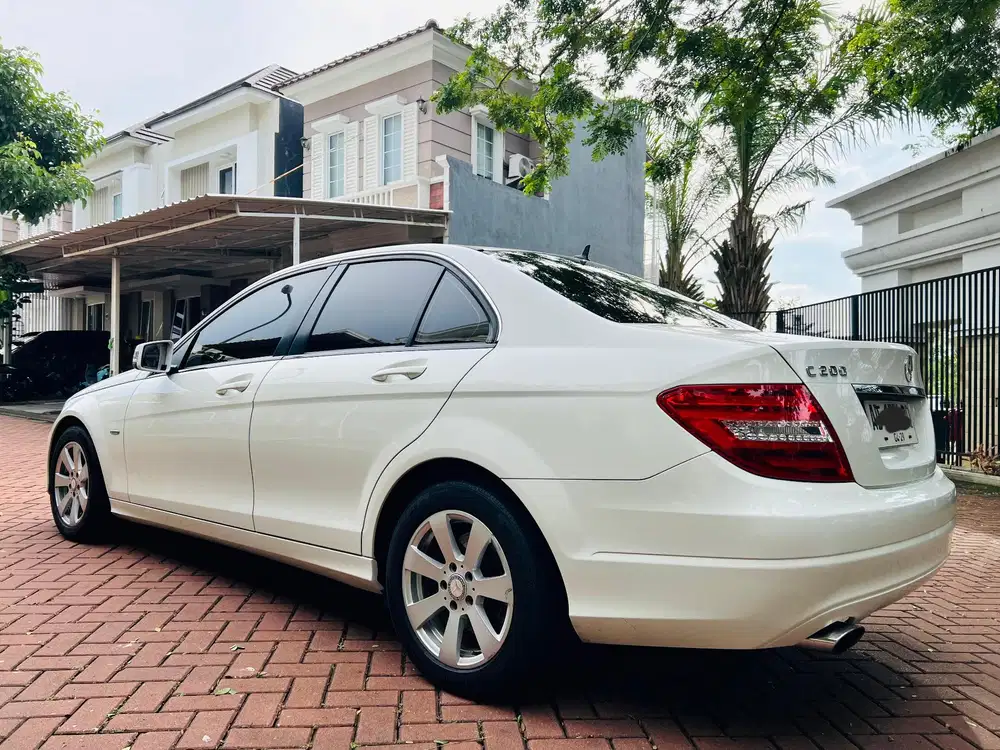 Mercedes-Benz C200 2011 Bensin Facelift