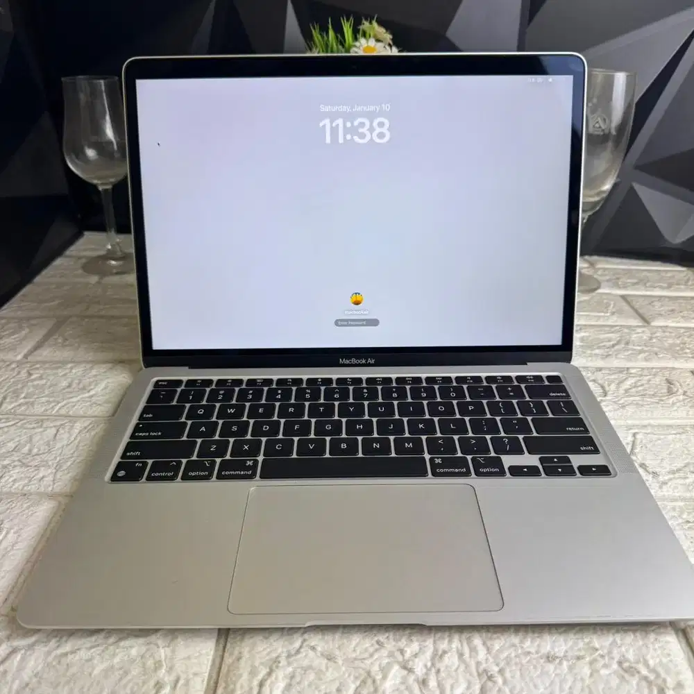 Macbook air M1 8/512gb Silver Murah Bisa COD