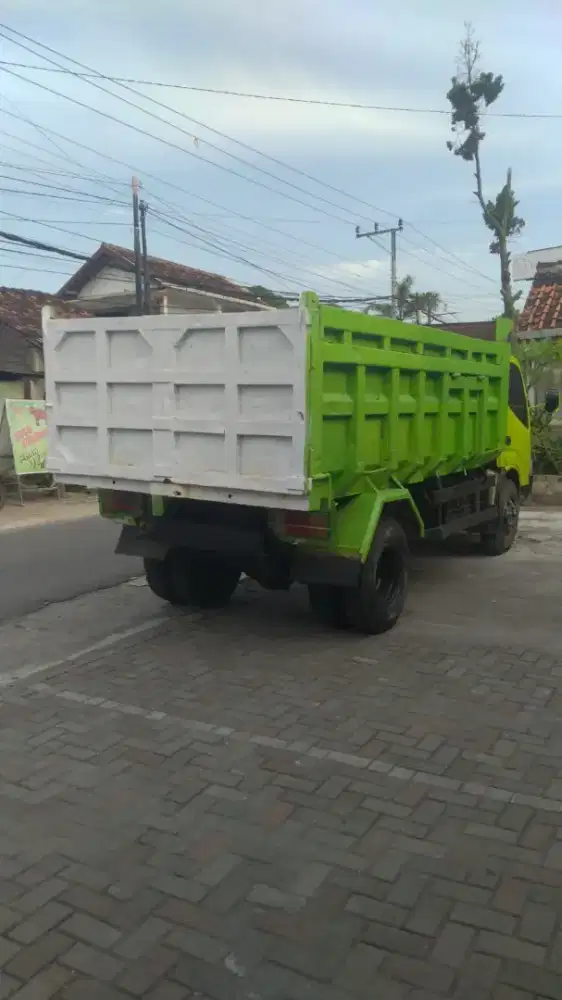 Dump Truck Hino Dutro Murah Siap Pakai Lengkap