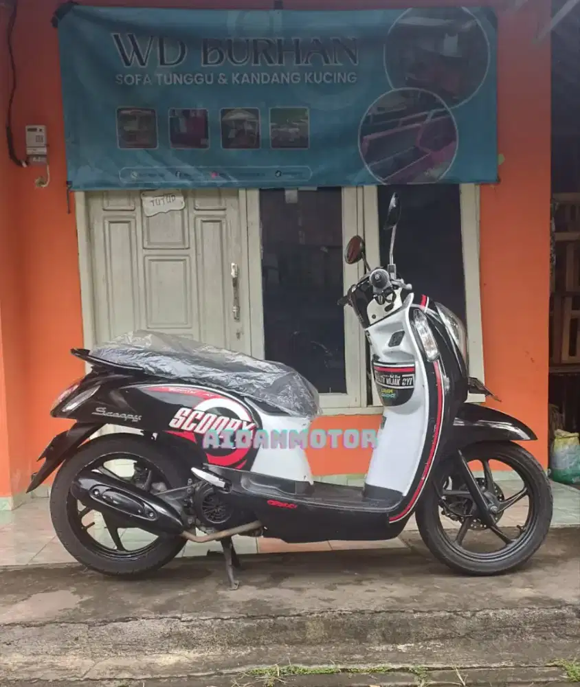 SCOOPY TAHUN 2017 KILOMETER 19 RIBU