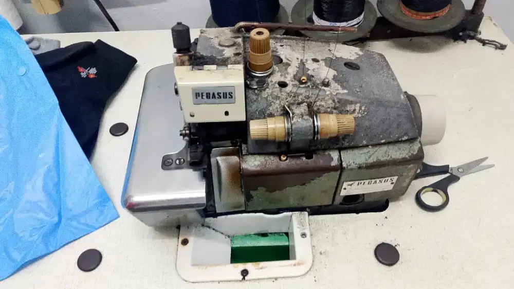 Di jual mesin kaos kaki merk THS