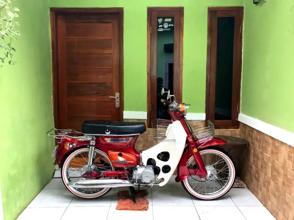 HONDA C70 ASTREA