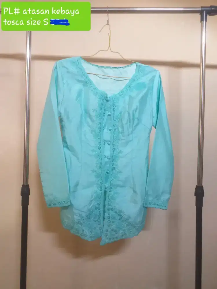 2 PCS Kebaya Preloved ( koleksi pribadi)