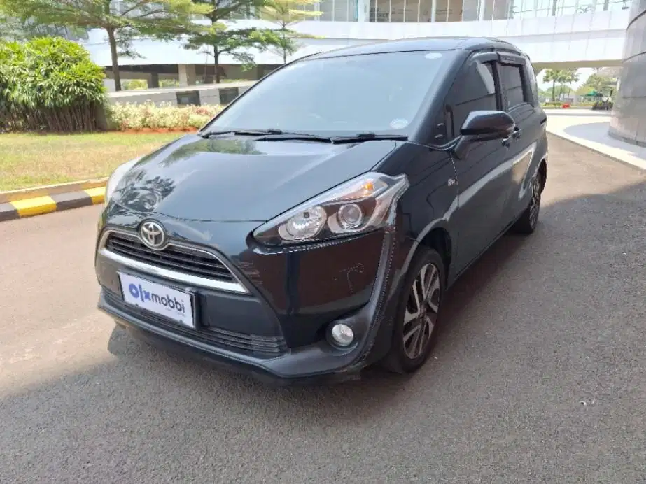 Toyota Sienta 1.5 V Bensin-MT 2016 Hitam CZMOB