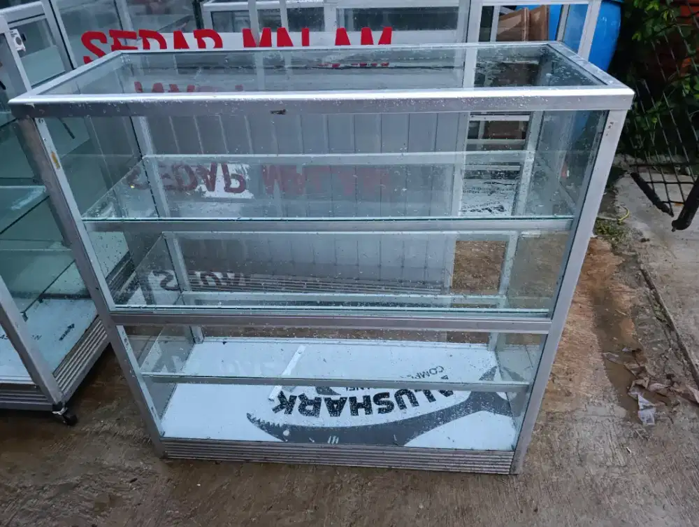 Jual ETALASE SEMBAKO P 1 m, second, Lok Pamulang Barat, Tangsel