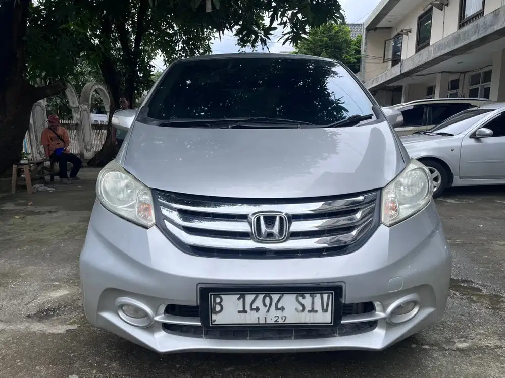 Honda Freed 2014 Bensin