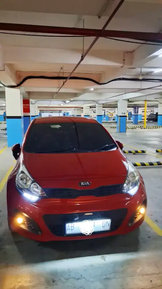 Kia Rio SE 1.4 MT plat AB sleman