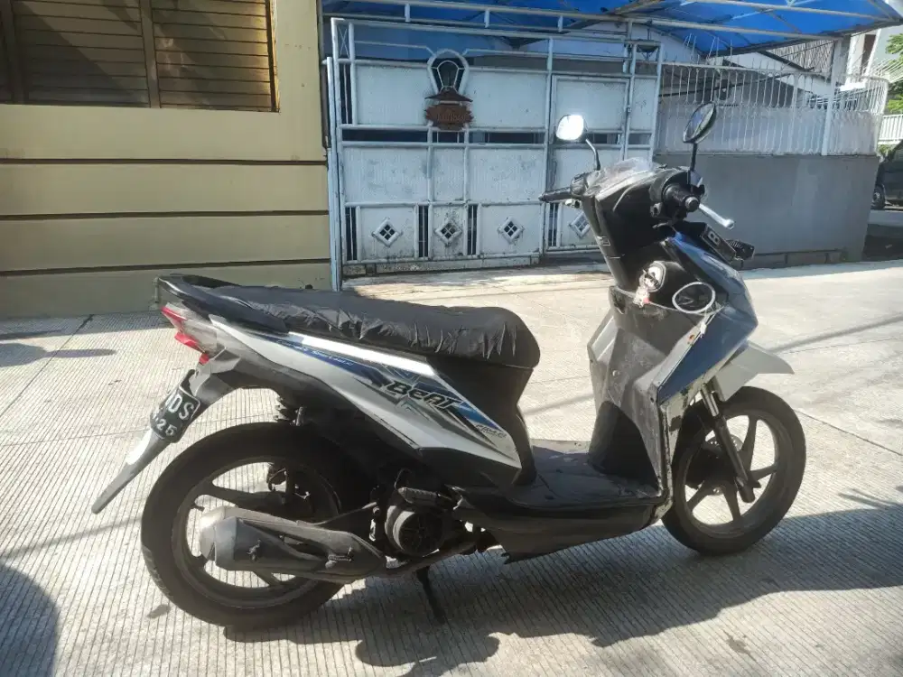 Di jual Honda beat 2015 stater halus