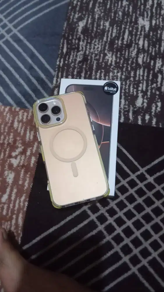 IPHONE 16PM 256GB DESSERT TITANIUM PENGGUNAAN 2 BULAN, IBOX