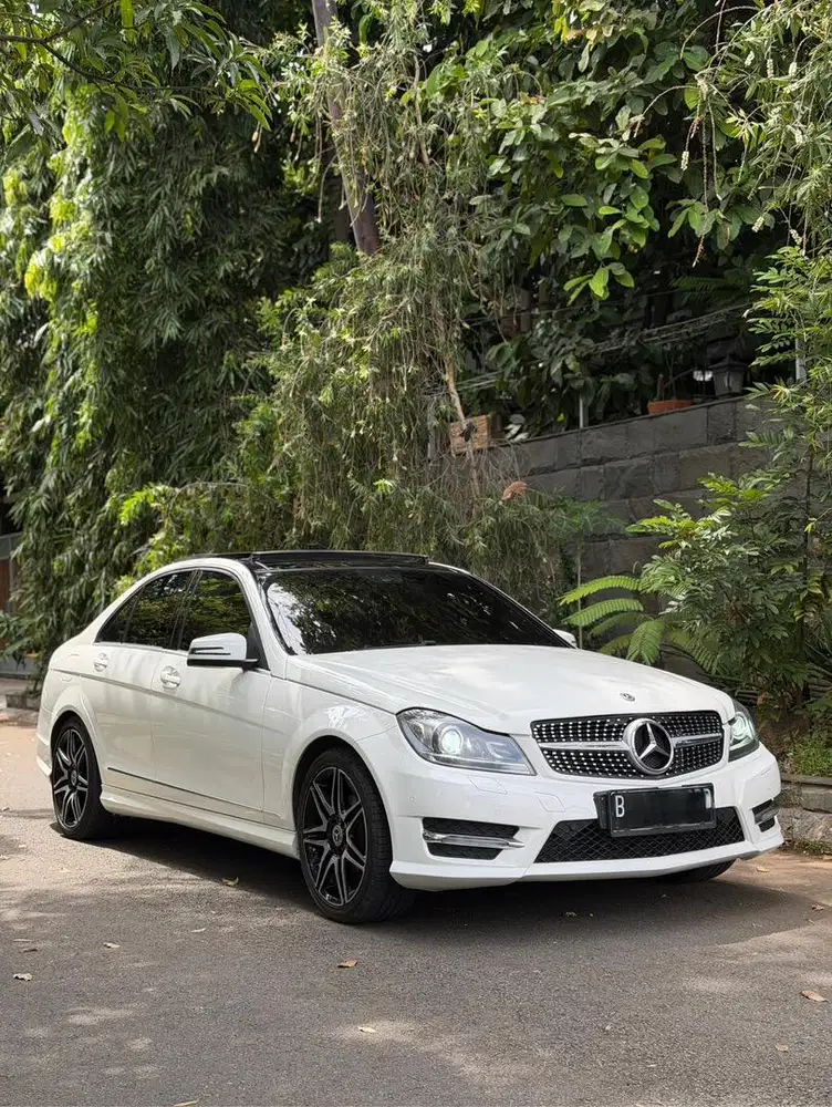 JUAL MERCY C250 AMG PLUS PANORAMIC 2014