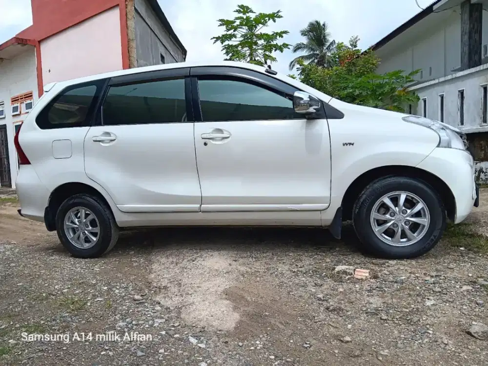 Dijual Mobil avanza kondisi mantap