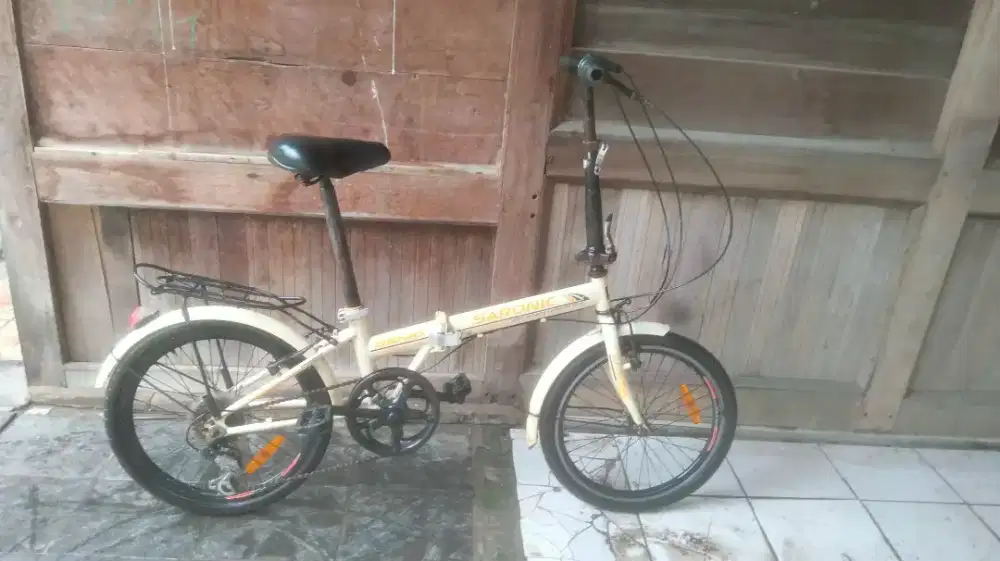 Di jual sepeda lipat uk 20 siap pake