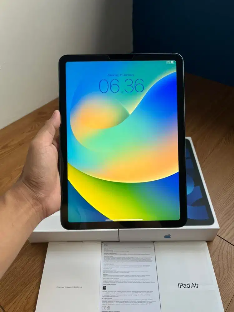 iPad Air 5 M1 64GB Wifi Only Fullset Sangat Mulus