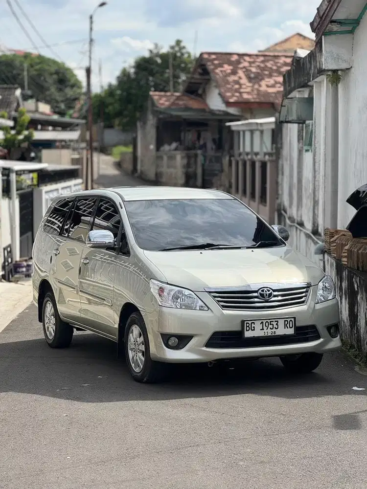 Innova G diesel 2013